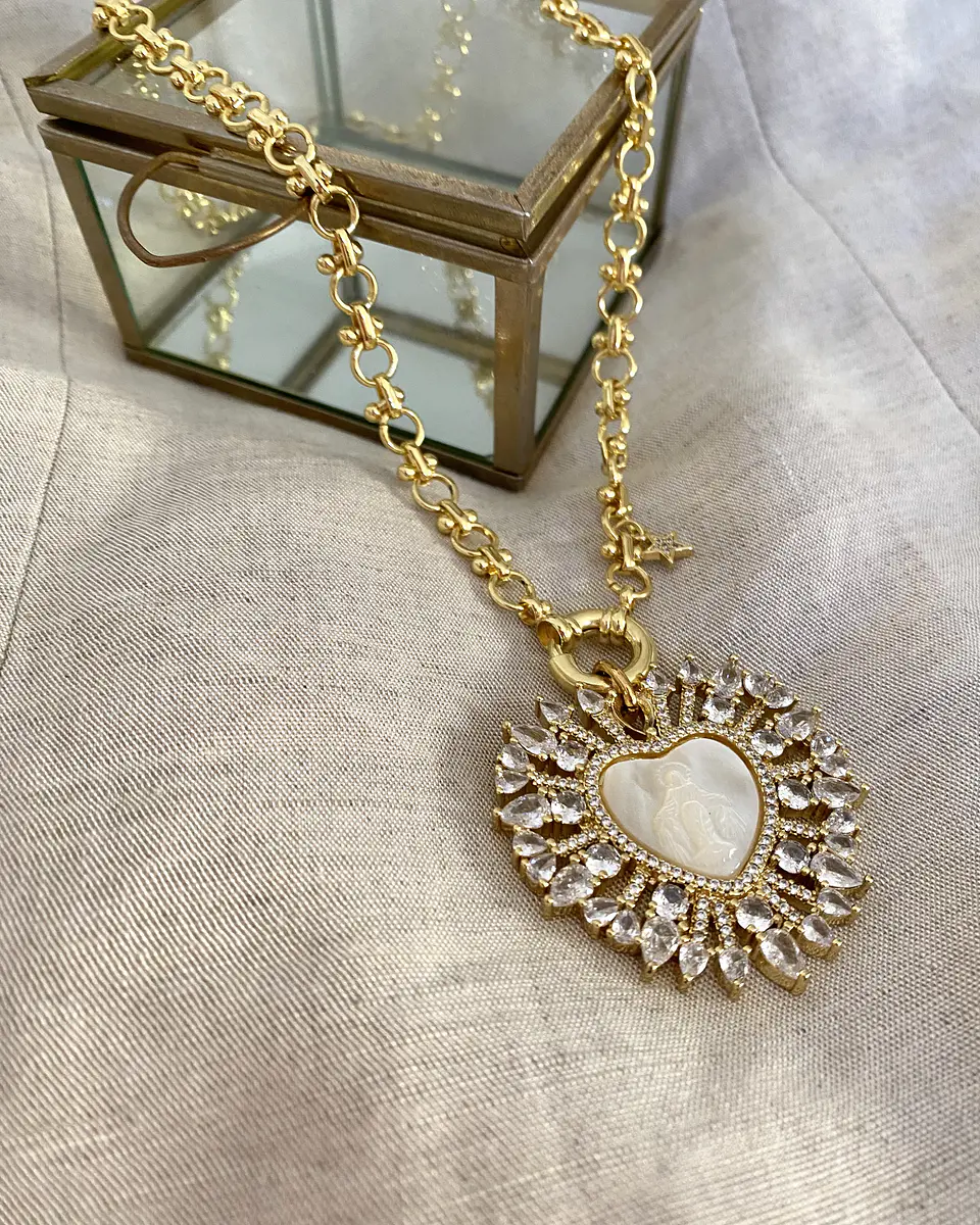 Collar maxi Corazón Virgen Nácar cristales gold  6