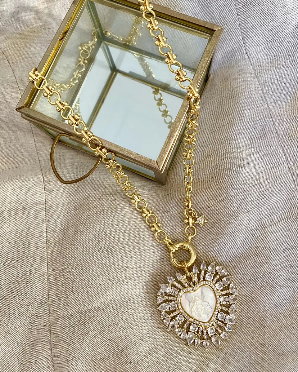 Collar maxi Corazón Virgen Nácar cristales gold  10