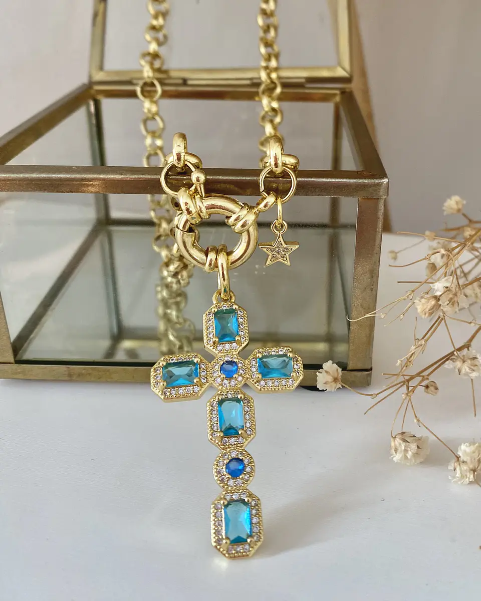 Collar Cruz calipso eslabones rolo punto luz gold 3