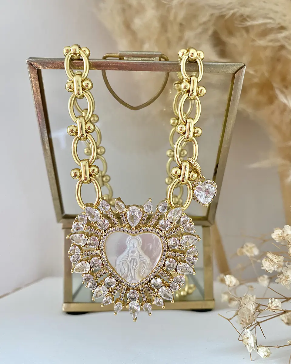 Collar maxi eslabones Corazón Virgen Nácar cristales gold 2