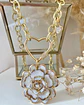 Collar Maxi Camelia Nácar Conector Corazón gold - Miniatura 3
