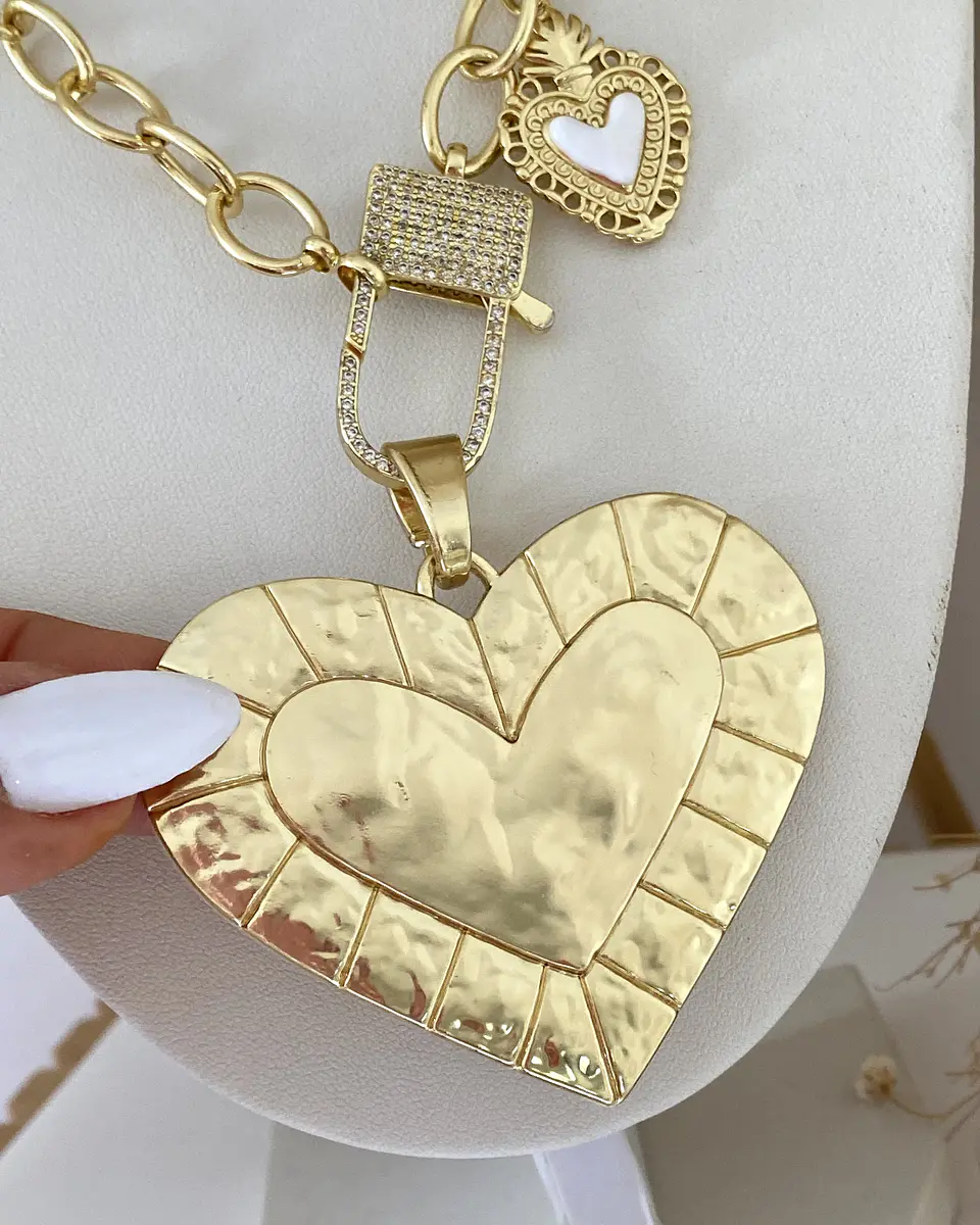 Collar XL Maxi Corazon Martillado maxi eslabones gold  2