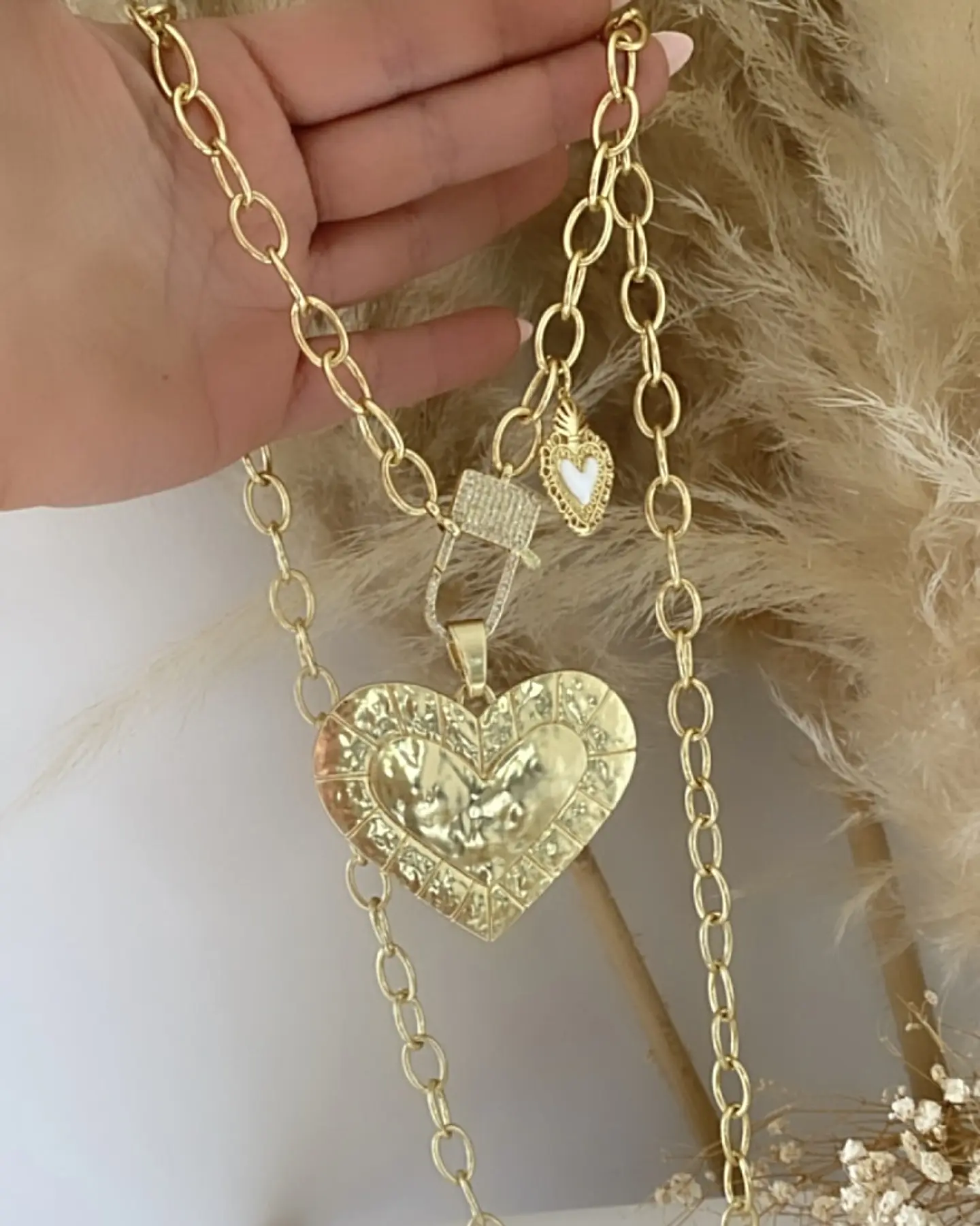 Collar XL Maxi Corazon Martillado maxi eslabones gold  6