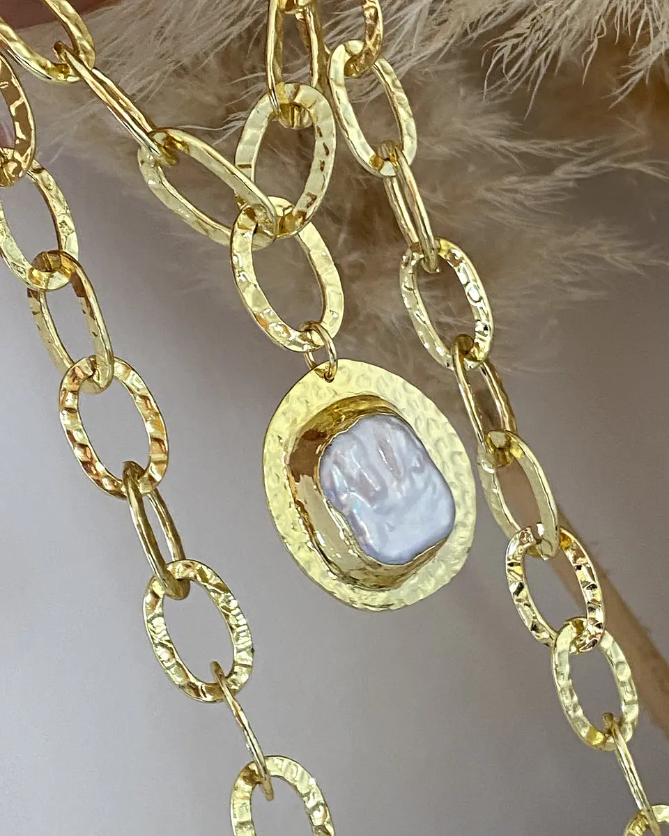 Collar Maxi medallón Nácar Maxi Eslabones Martillados gold 4