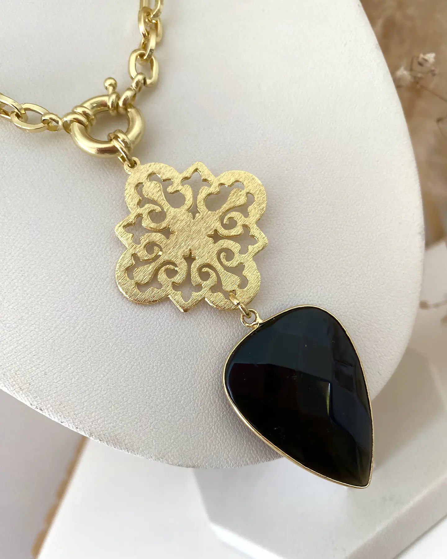 Collar XL Mandala y Onyx Gold 5