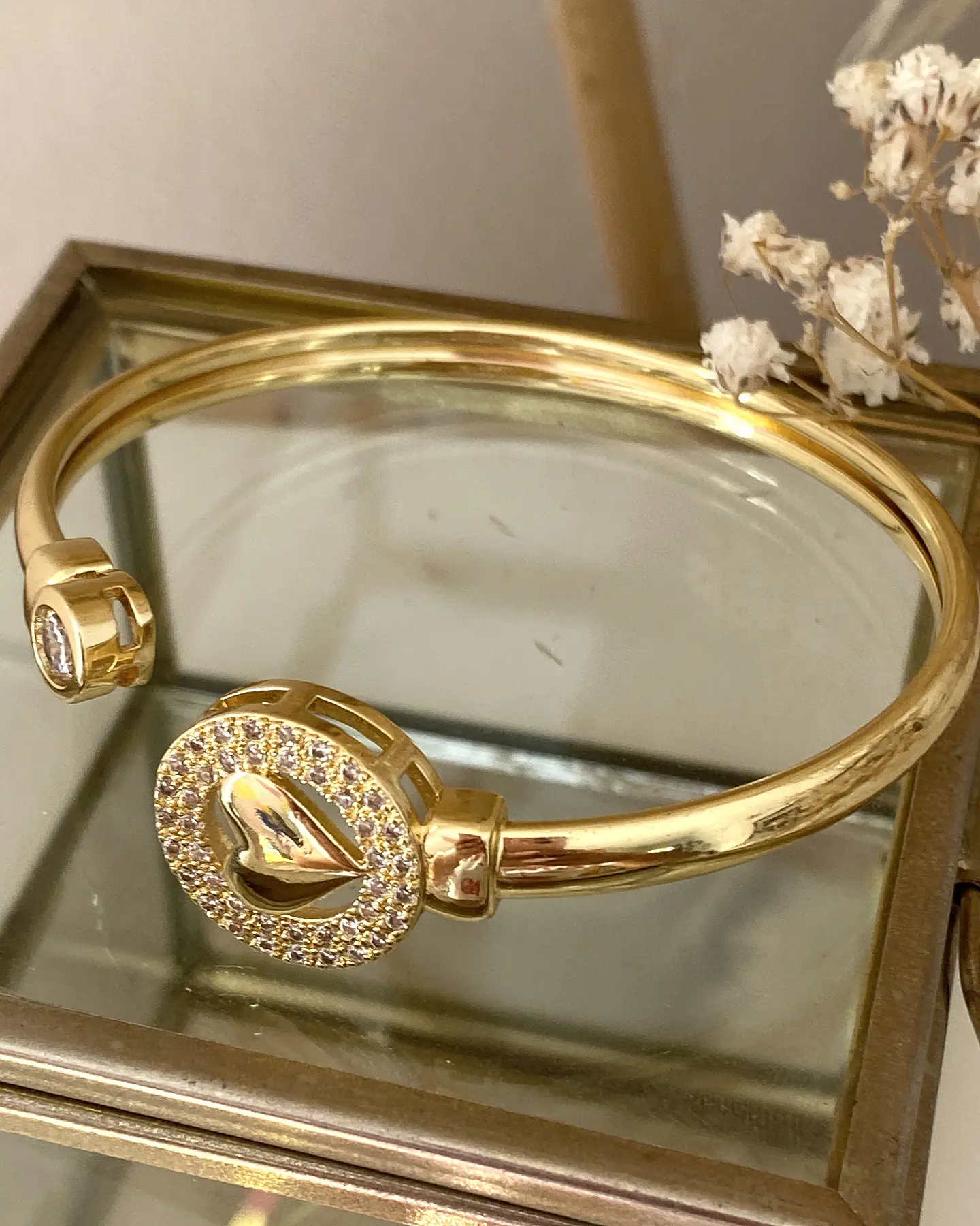 Pulsera Esclava Corazón punto de luz Gold 6