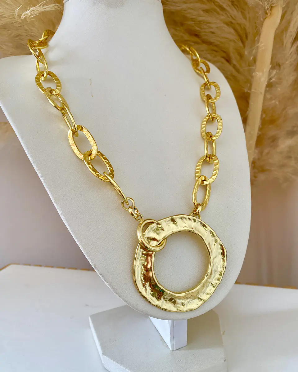 Collar Maxi Corazon Entrelazado con Maxi Conector Circulo 6