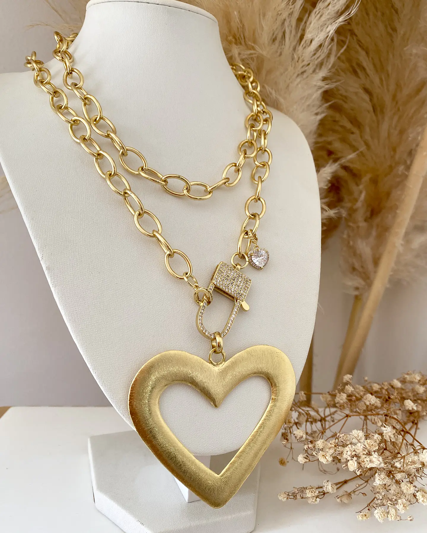Collar XL Maxi Corazon Silueta Macizo Broche Luxury candado gold 4