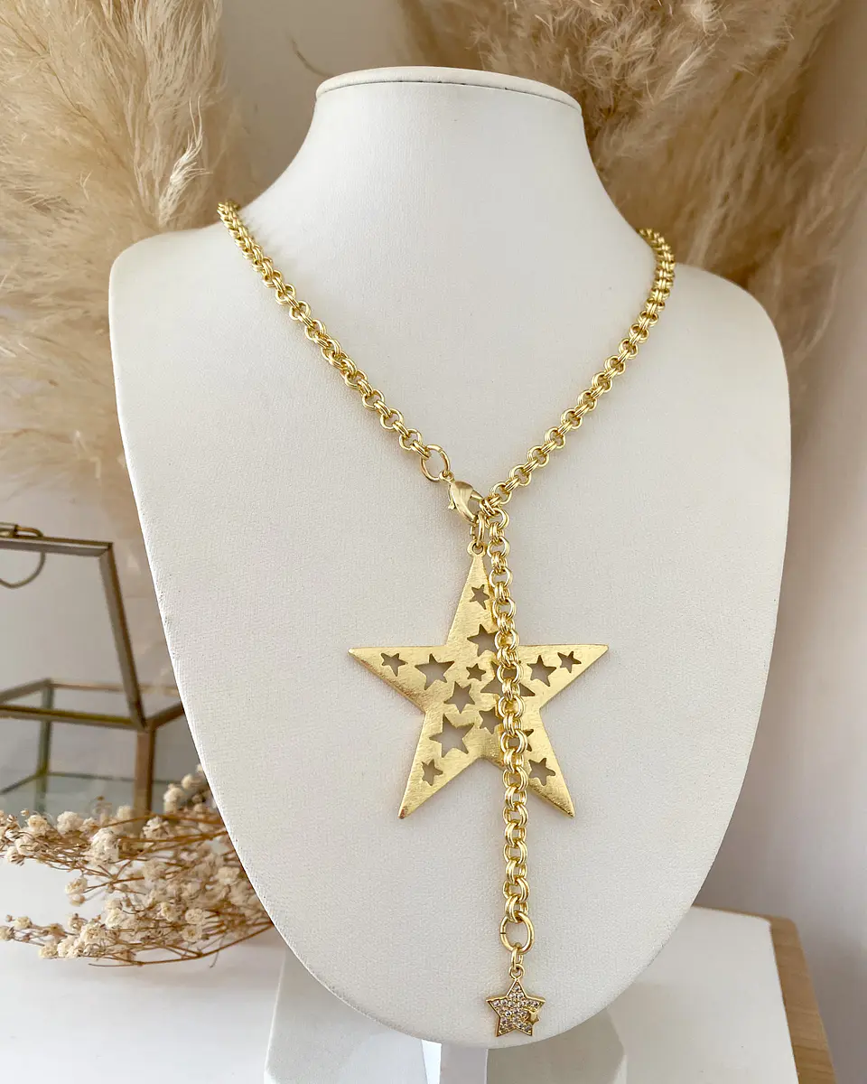 Collar Maxi Estrella Calada eslabones dobles y punto luz gold 9