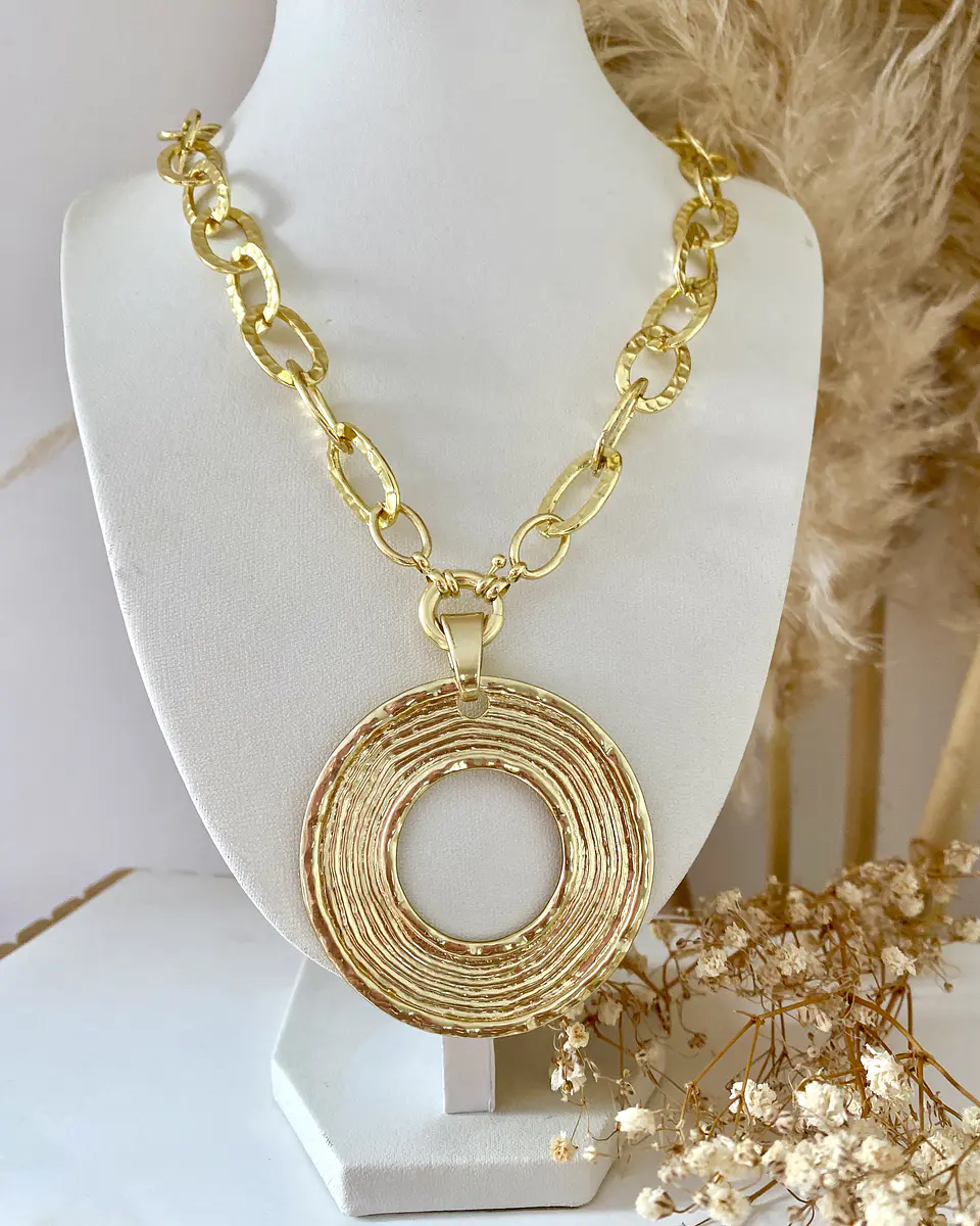 Collar Maxi Medallón Círculo Silueta maxi eslabones martillados gold 3
