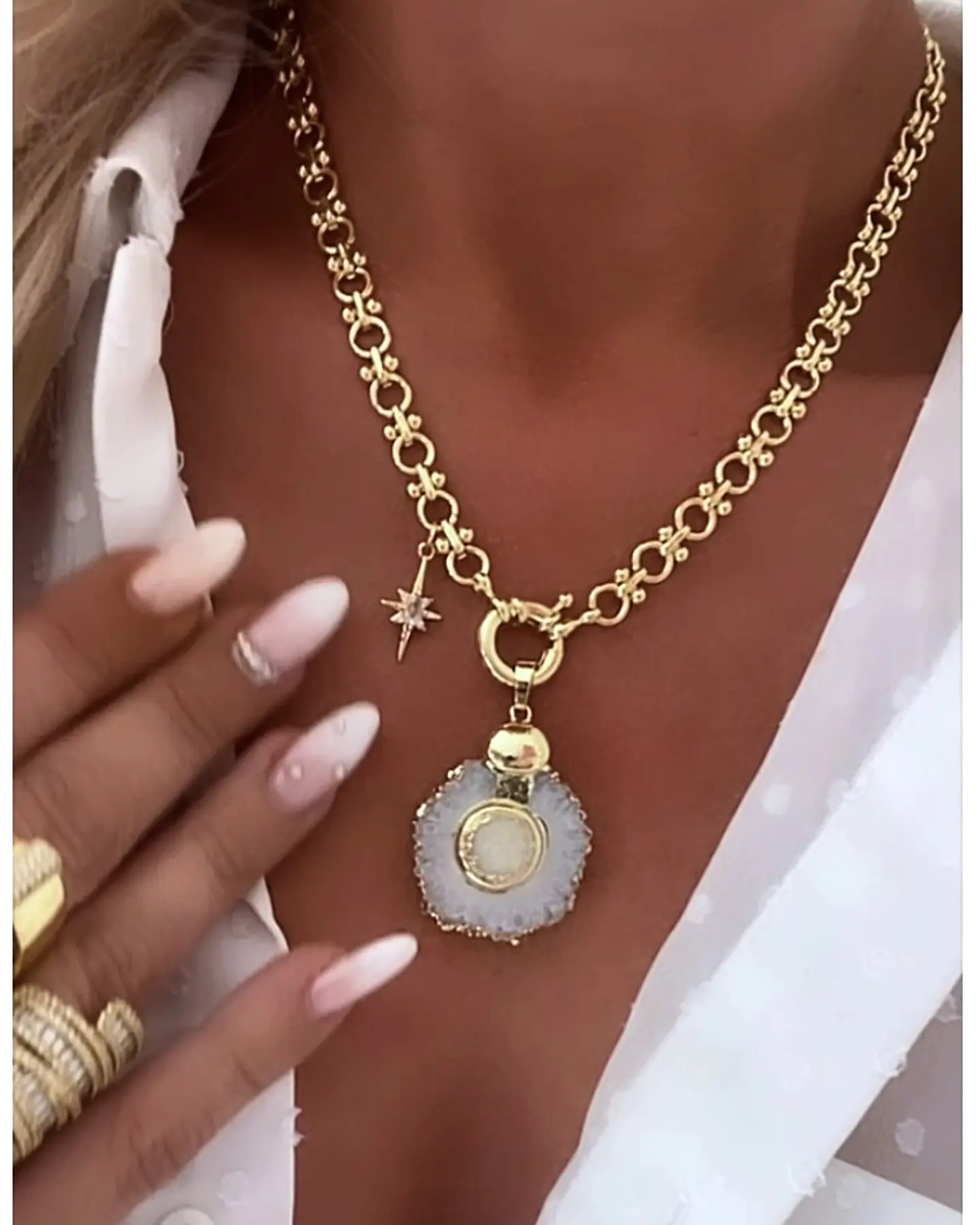 Collar Cuarzo Drusa Punto de luz gold 1