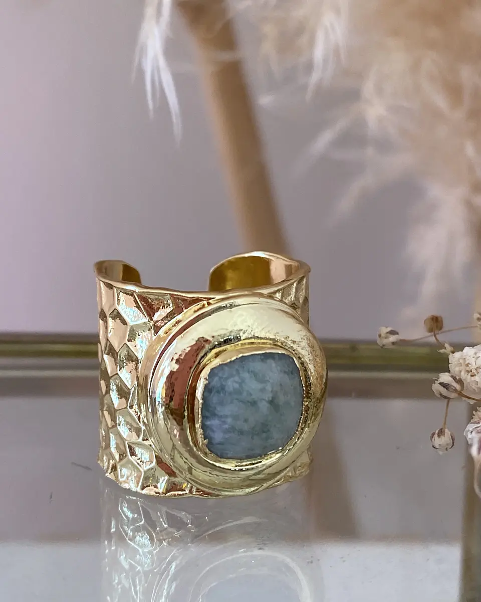 Anillo Martillado Amazonita Engastada Gold 2