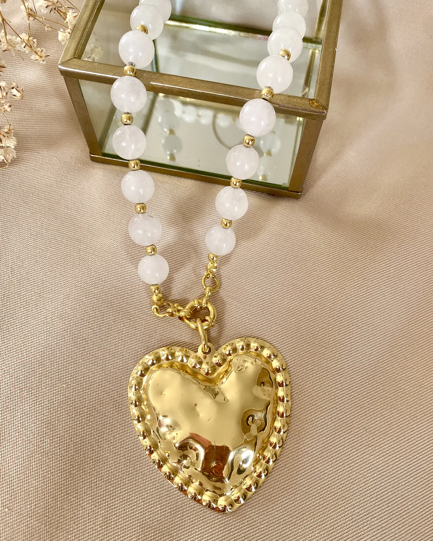 Collar Maxi Corazón Martillado Cuarzo Cristal Gold 4
