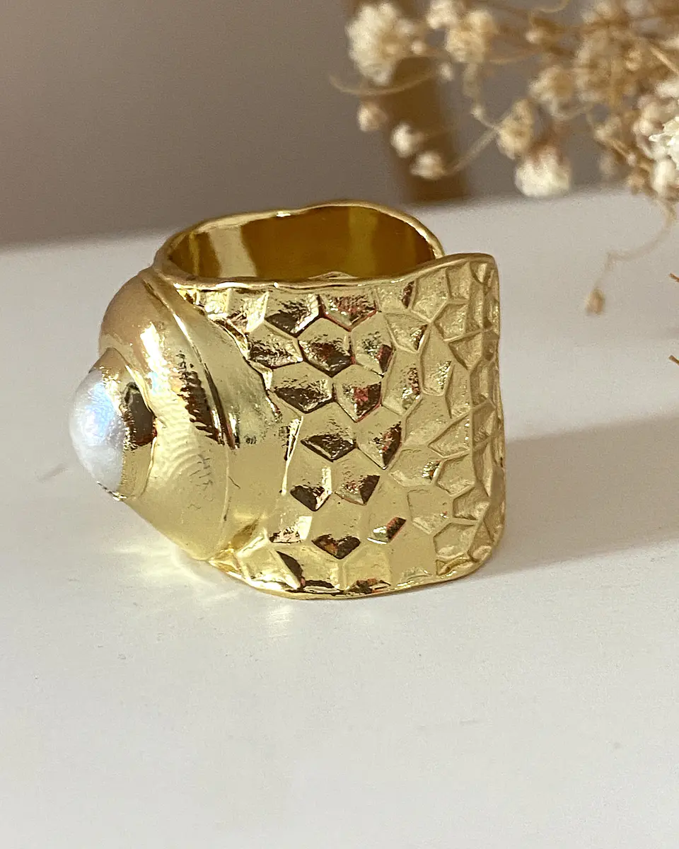 Anillo Martillado Perla Gold 2