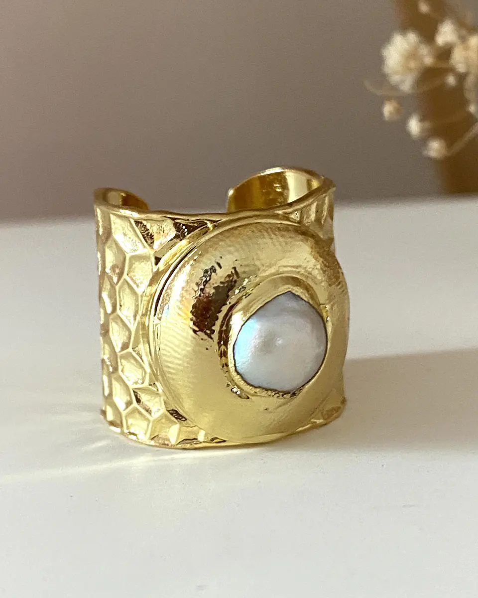 Anillo Martillado Perla Gold 5