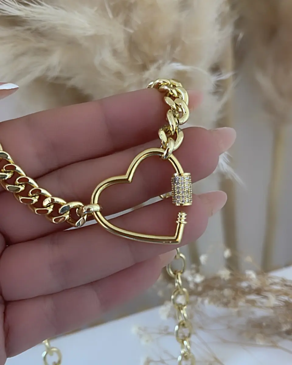 Collar Mariana Conector Corazón Multidije Gold  6