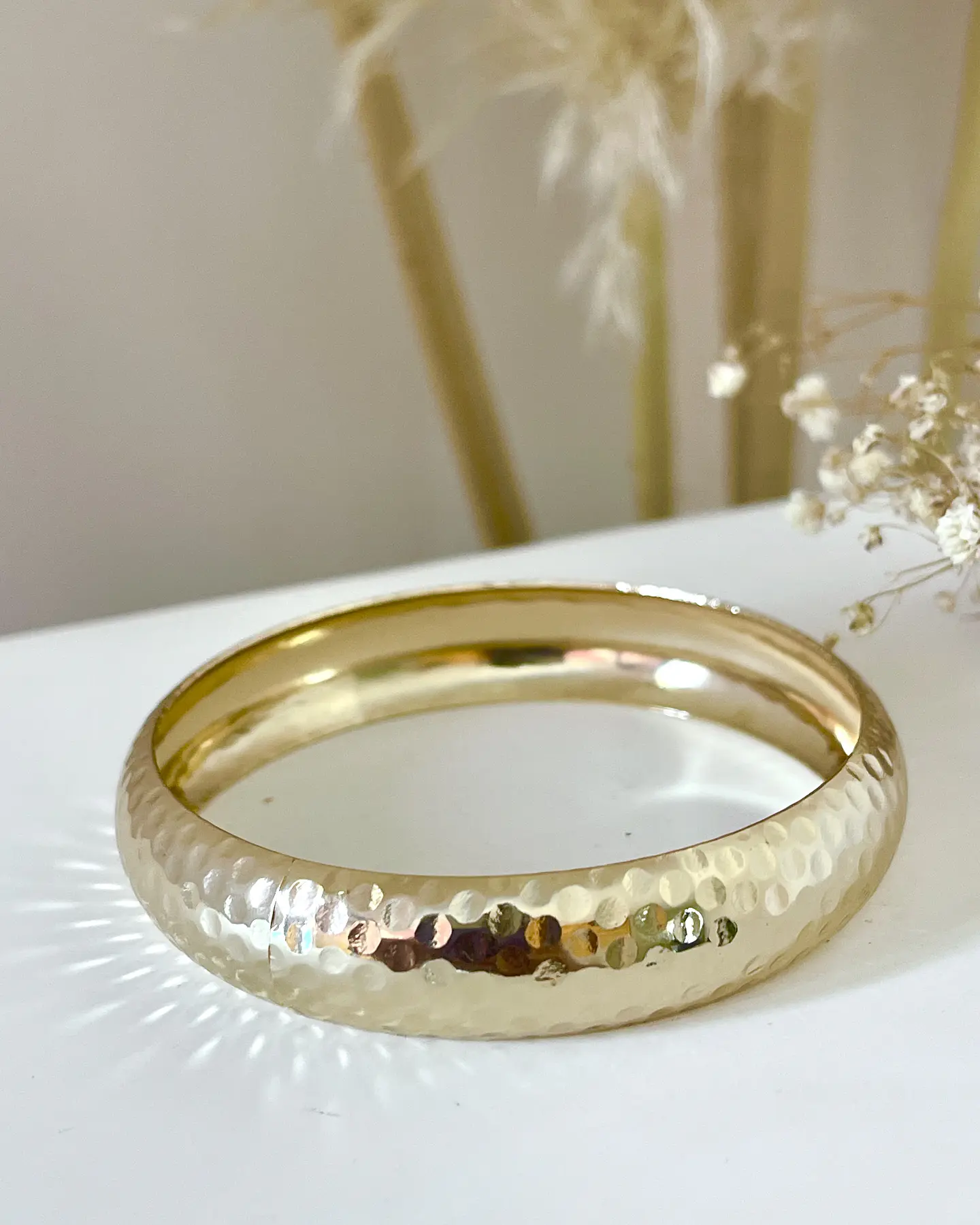 Brazalete Retro Efecto Martillado Gold  2