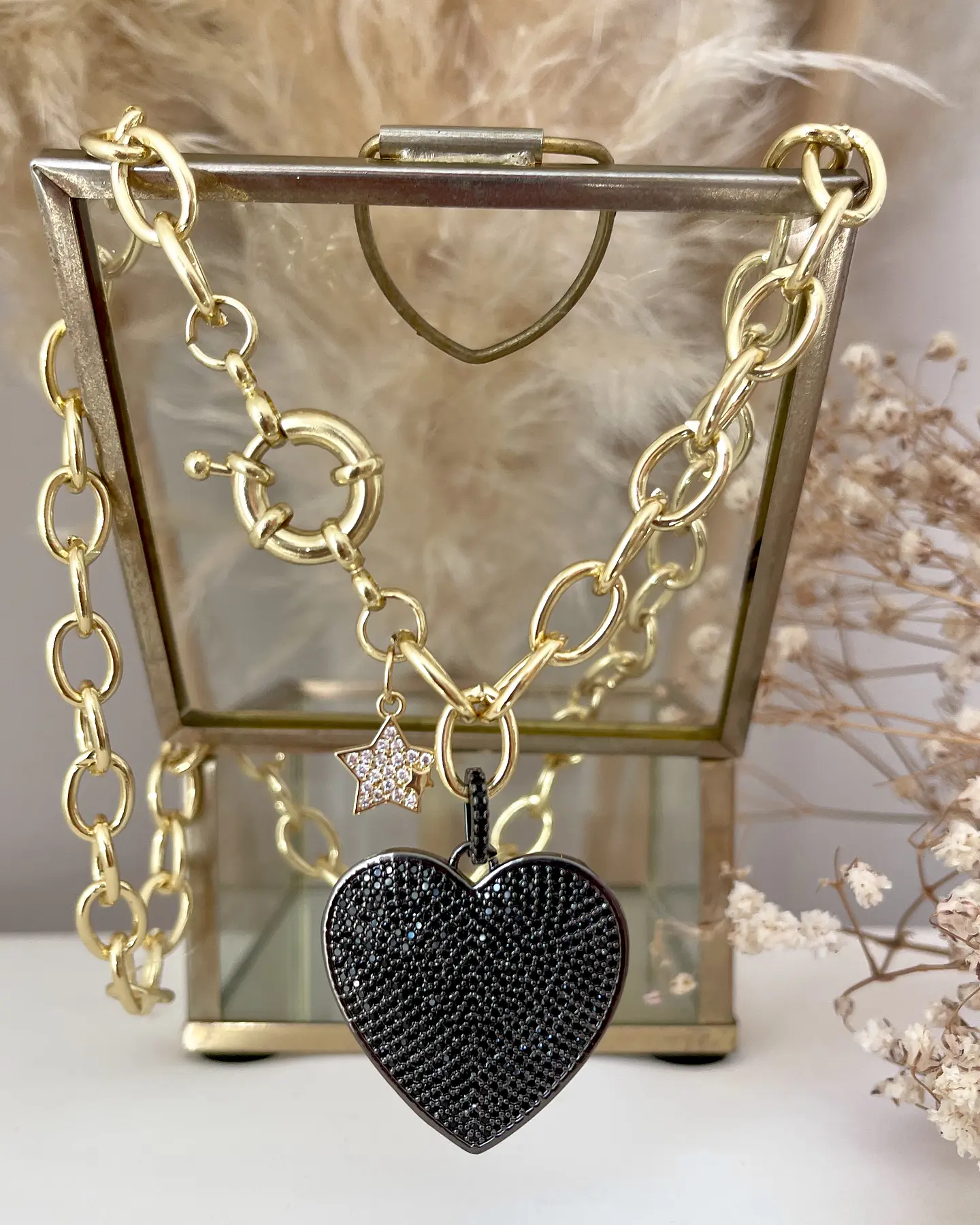 Collar Maxi Corazón Black Circones gold 1