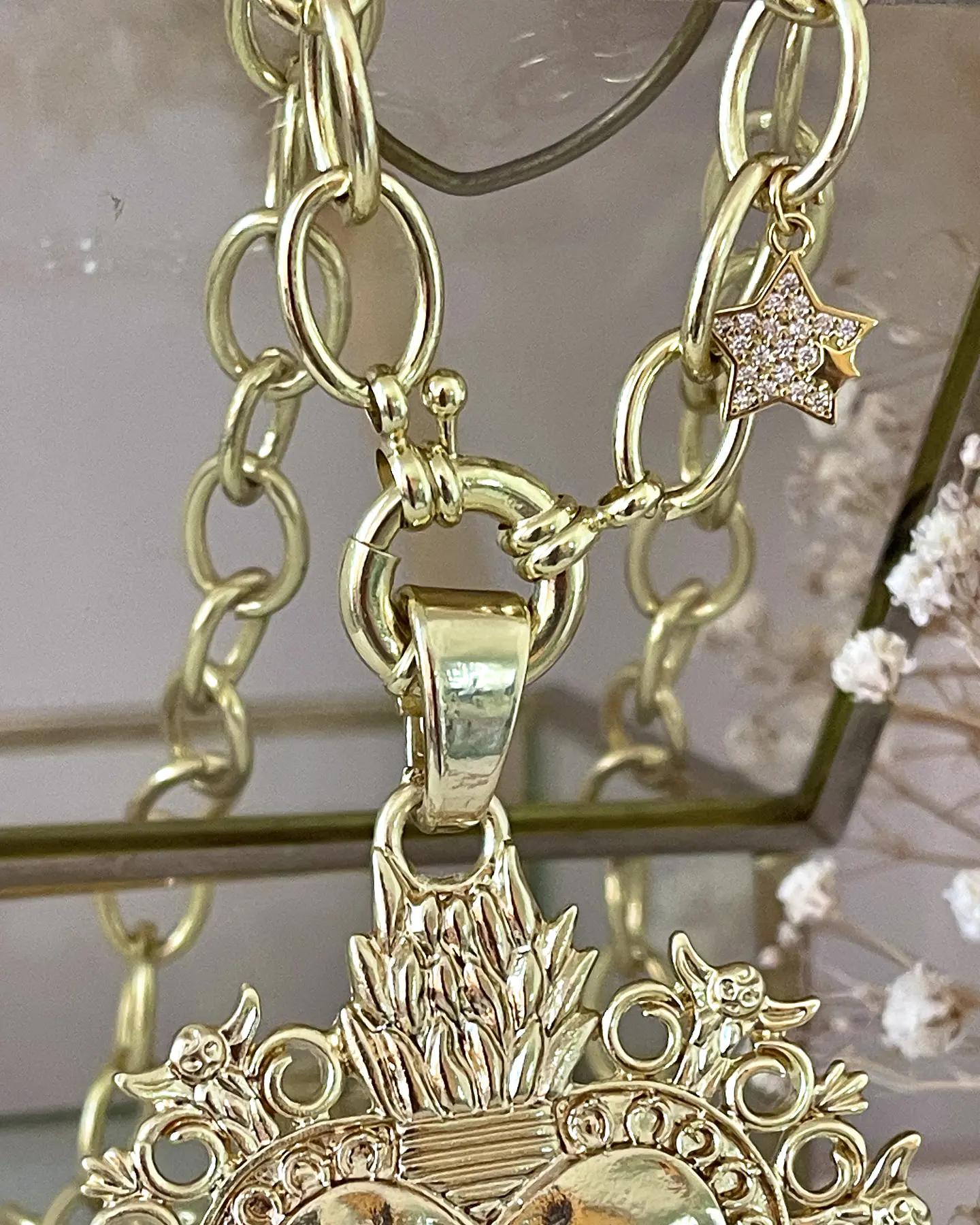 Collar XL Maxi Corazon Barroco Punto luz Gold 3