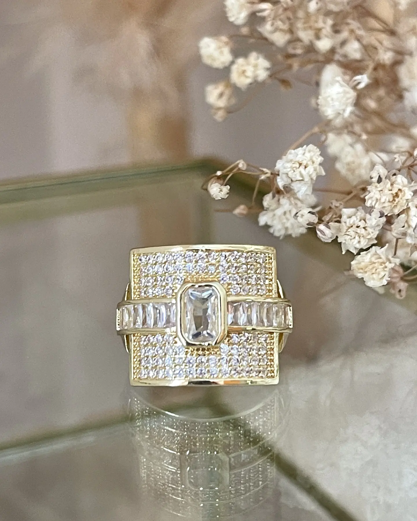 Anillo Verona con Cintillo de Cristales y circones gold  7