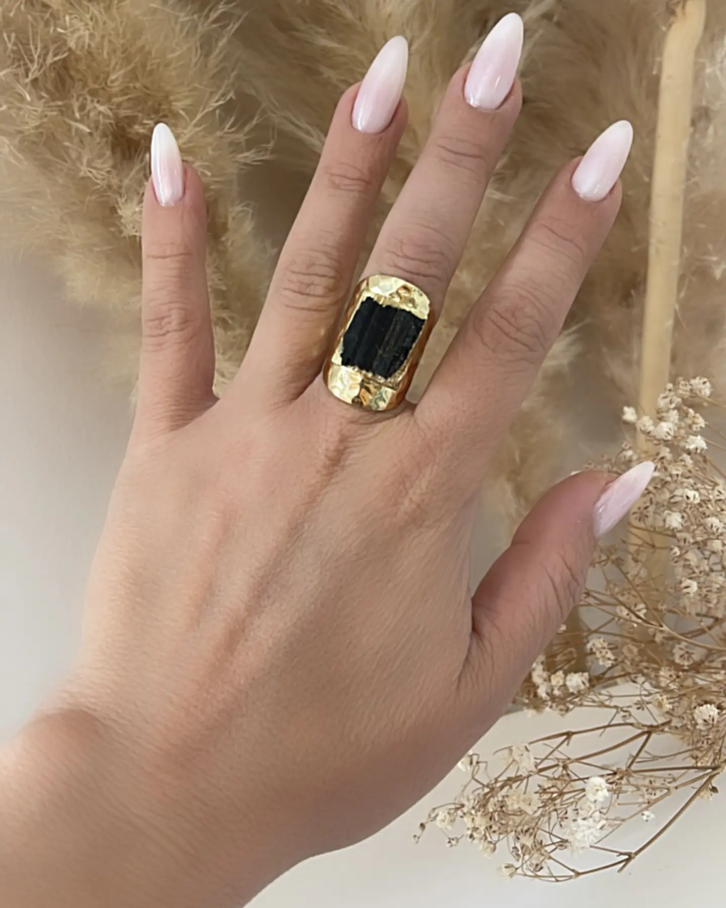 Anillo Turmalina Protección Efecto Martillado Gold 3