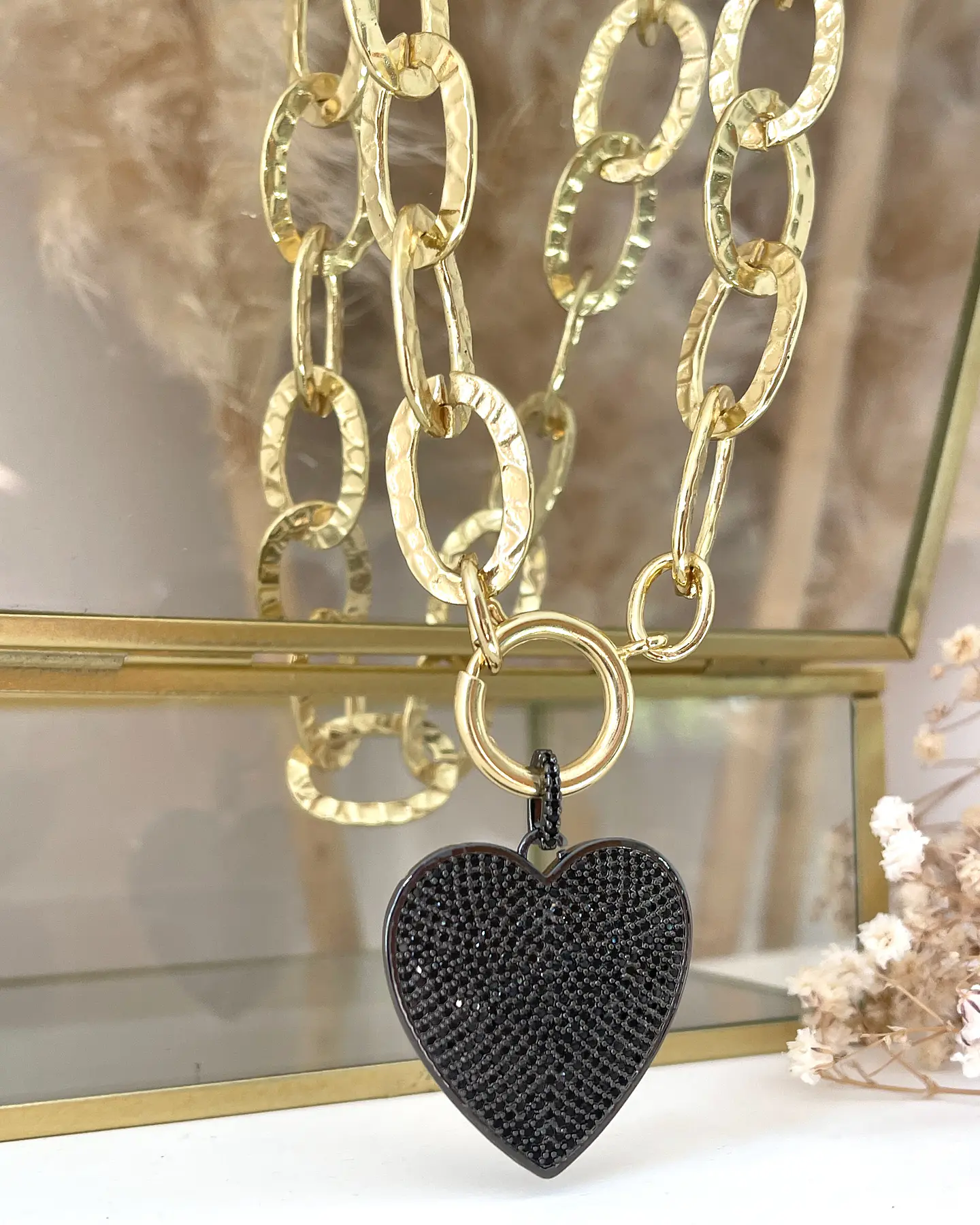Collar Maxi eslabones Martillados Corazon Black circones 5