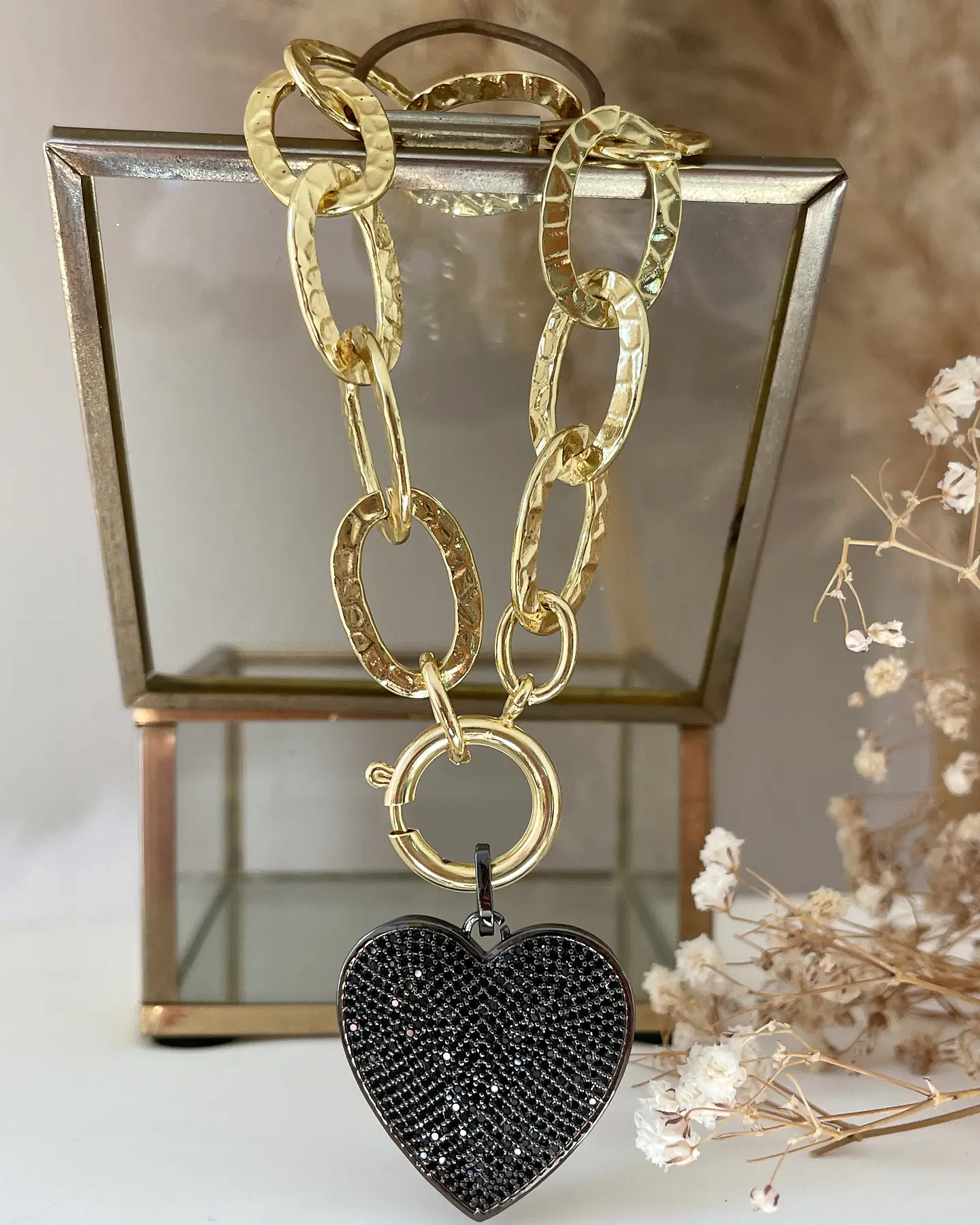 Pulsera Maxi eslabones Martillados Corazon Black full circones  4