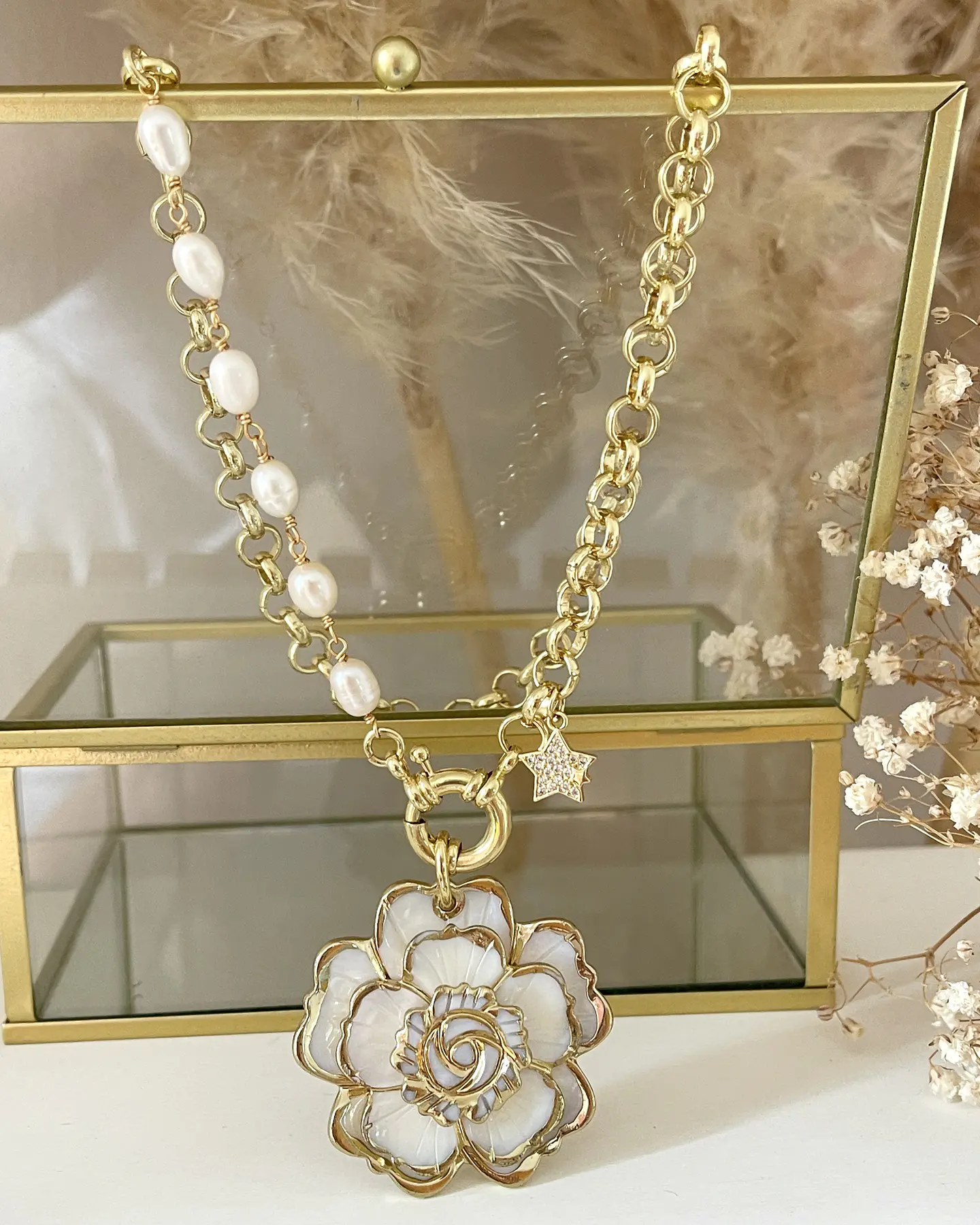 Collar Maxi Camelia Eslabones mixtos perlas Gold 2