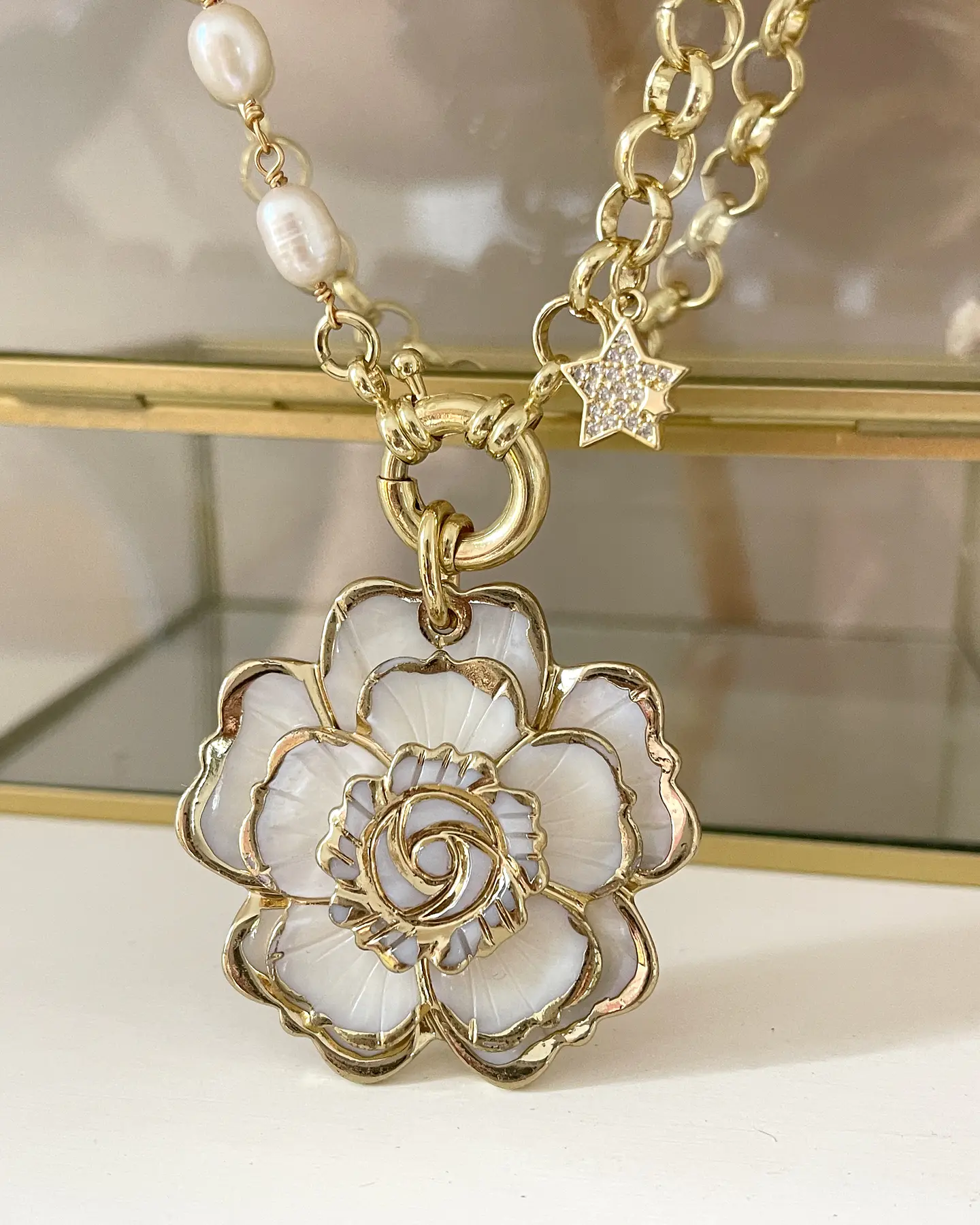 Collar Maxi Camelia Eslabones mixtos perlas Gold 7
