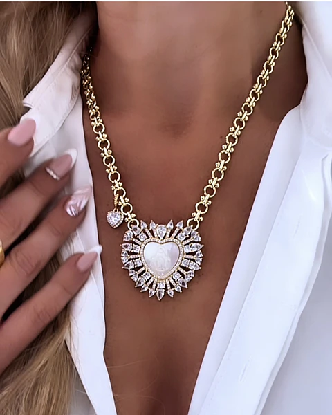 Collar maxi Corazón Virgen Nácar cristales gold