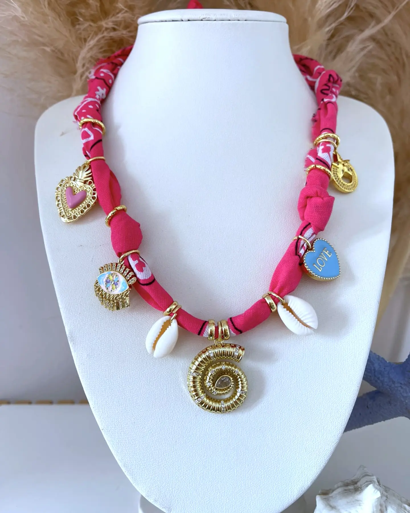 Collar Bandana Fucsia Multidije Gold 1
