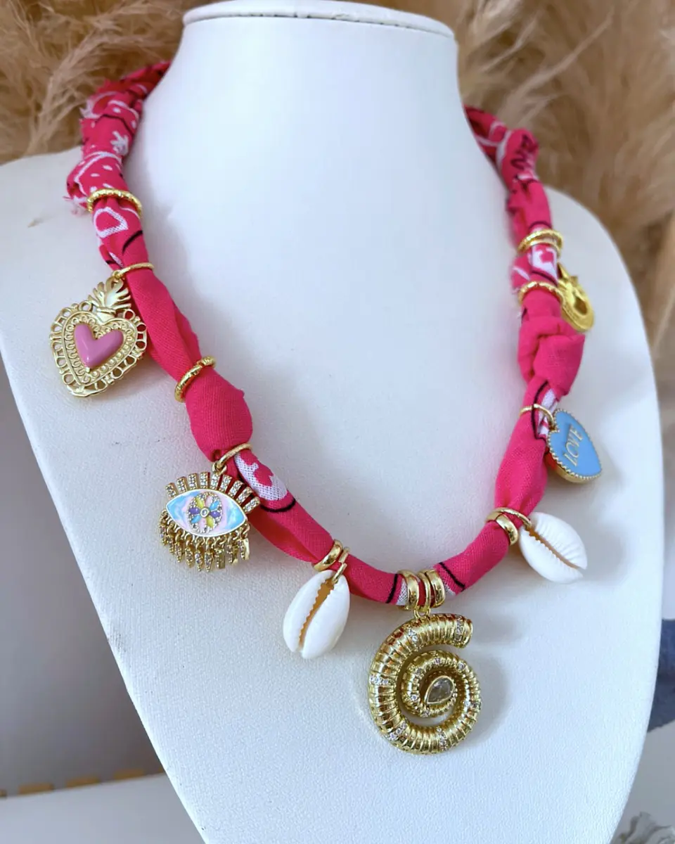 Collar Bandana Fucsia Multidije Gold 2