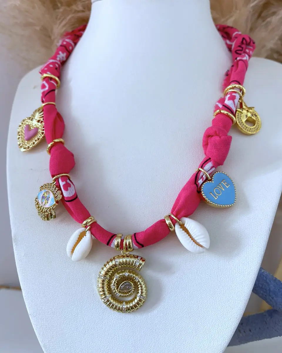 Collar Bandana Fucsia Multidije Gold 3