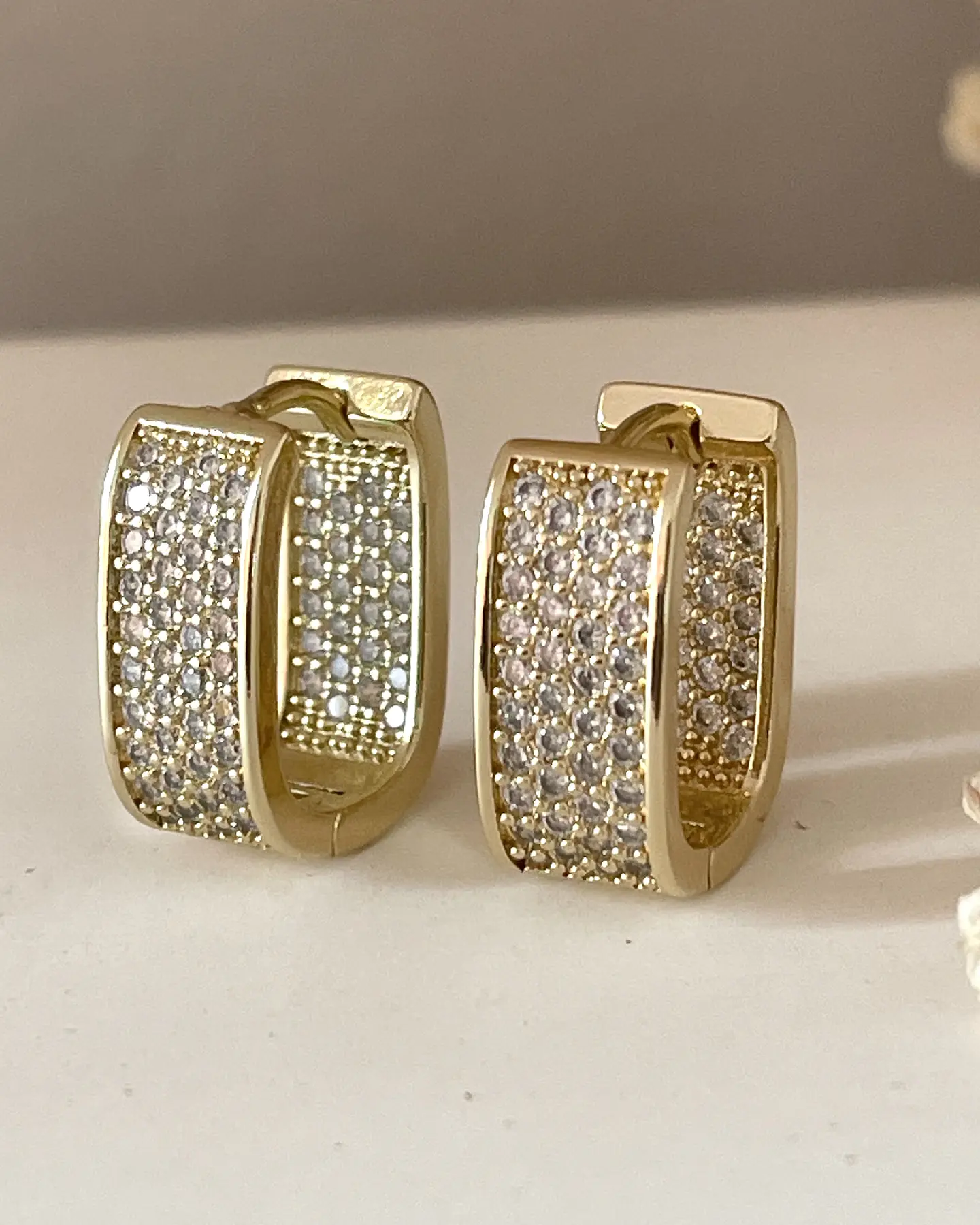 Aros Luxury Rectangulares Circones Gold 1