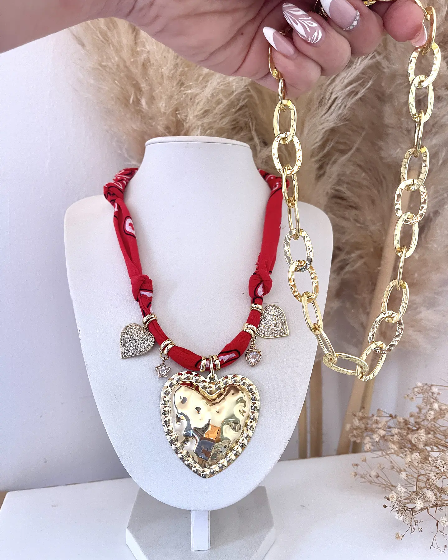 Pack de Collares Bandana Roja Multidije +Cadena Martillada Gold 5