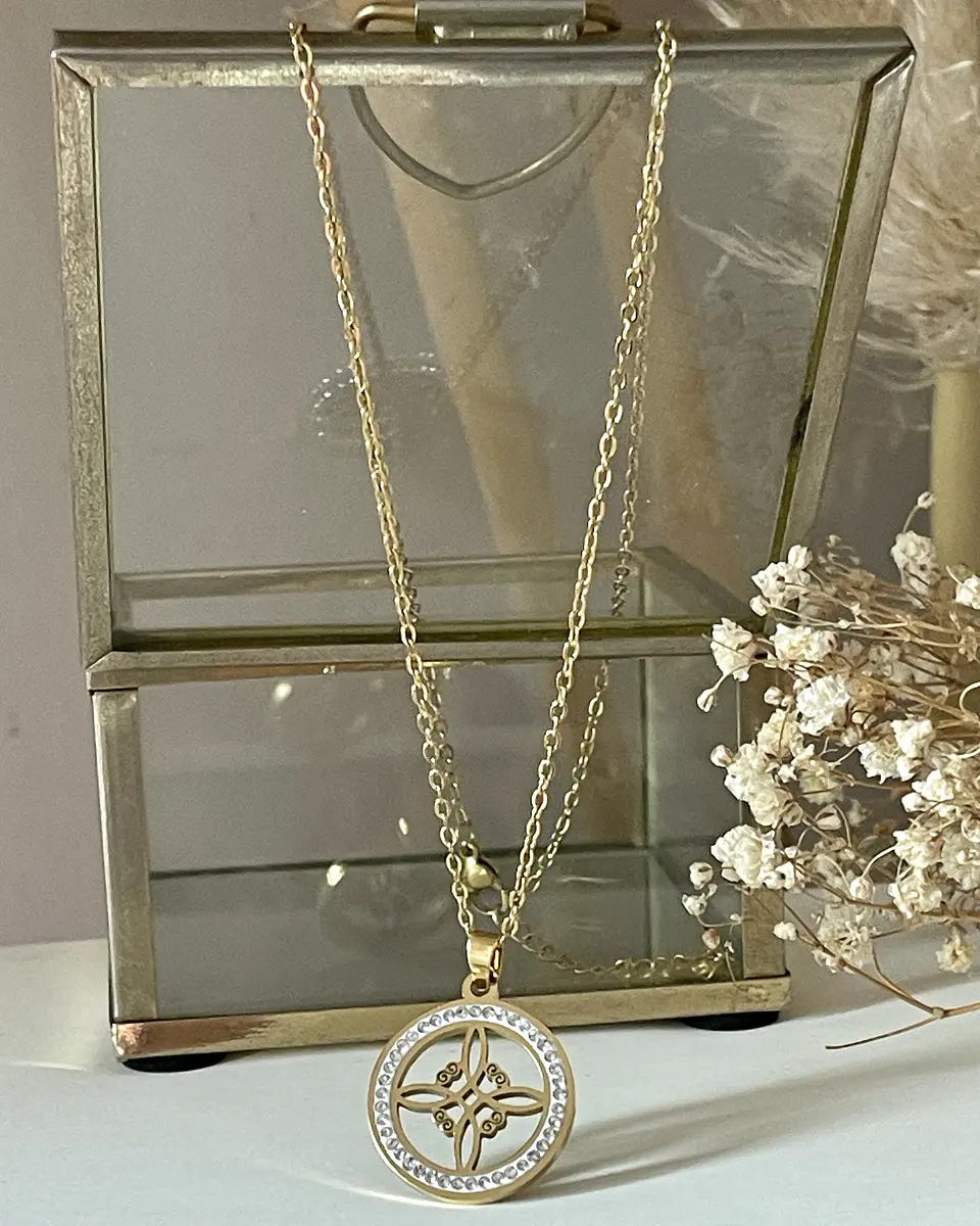 Collar Nudo de Bruja cadena delgada Gold 6