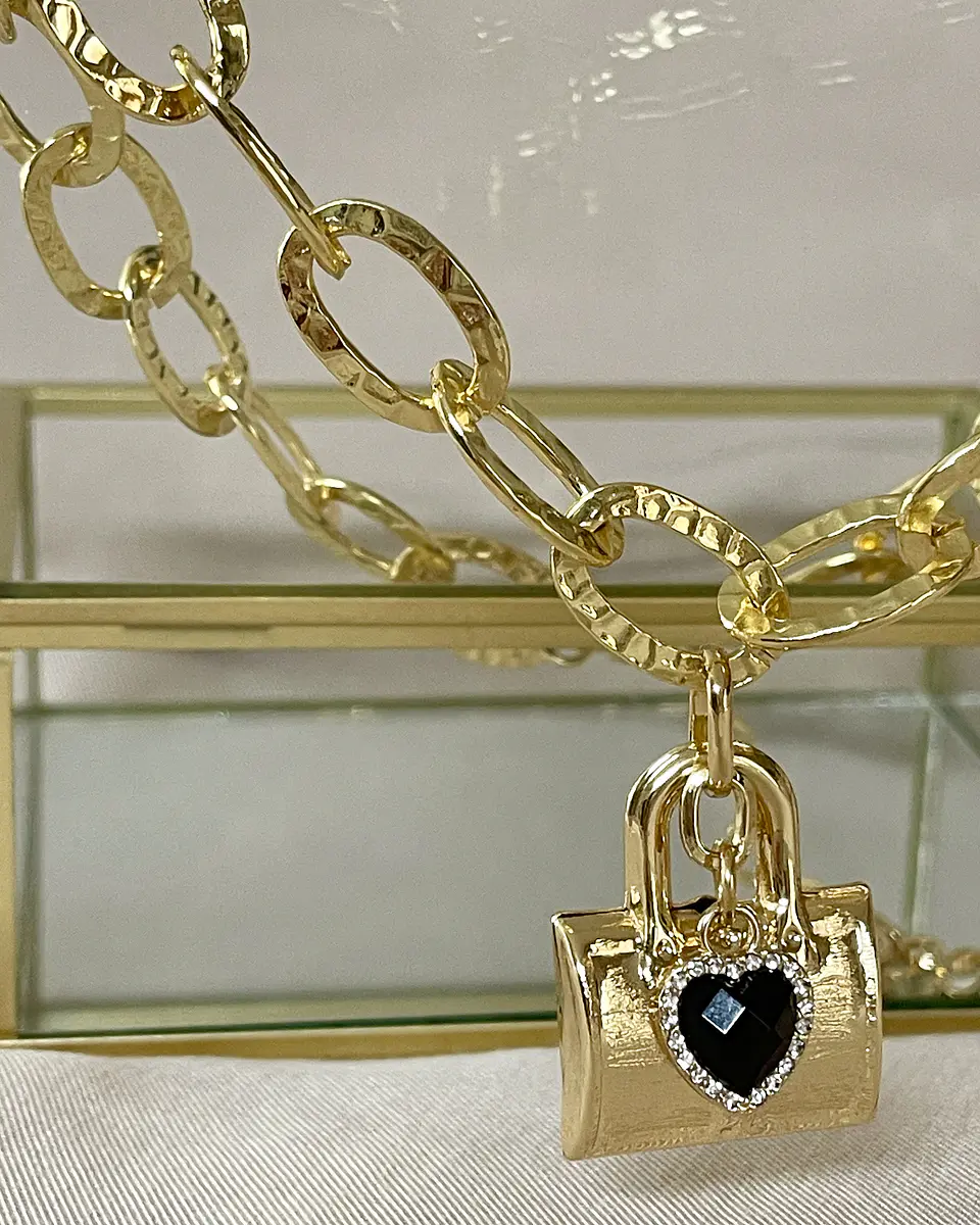 Collar Candado corazón Black maxi eslabones martillados gold  4