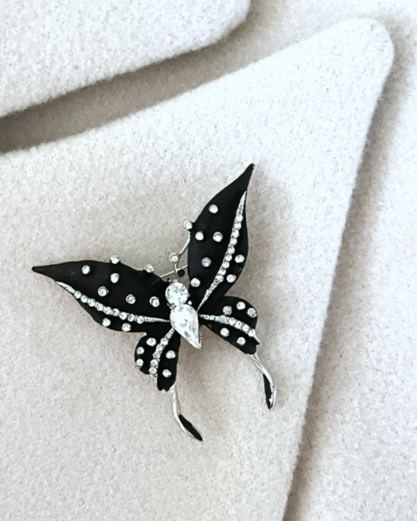 Broche Mariposa Strass Black 4