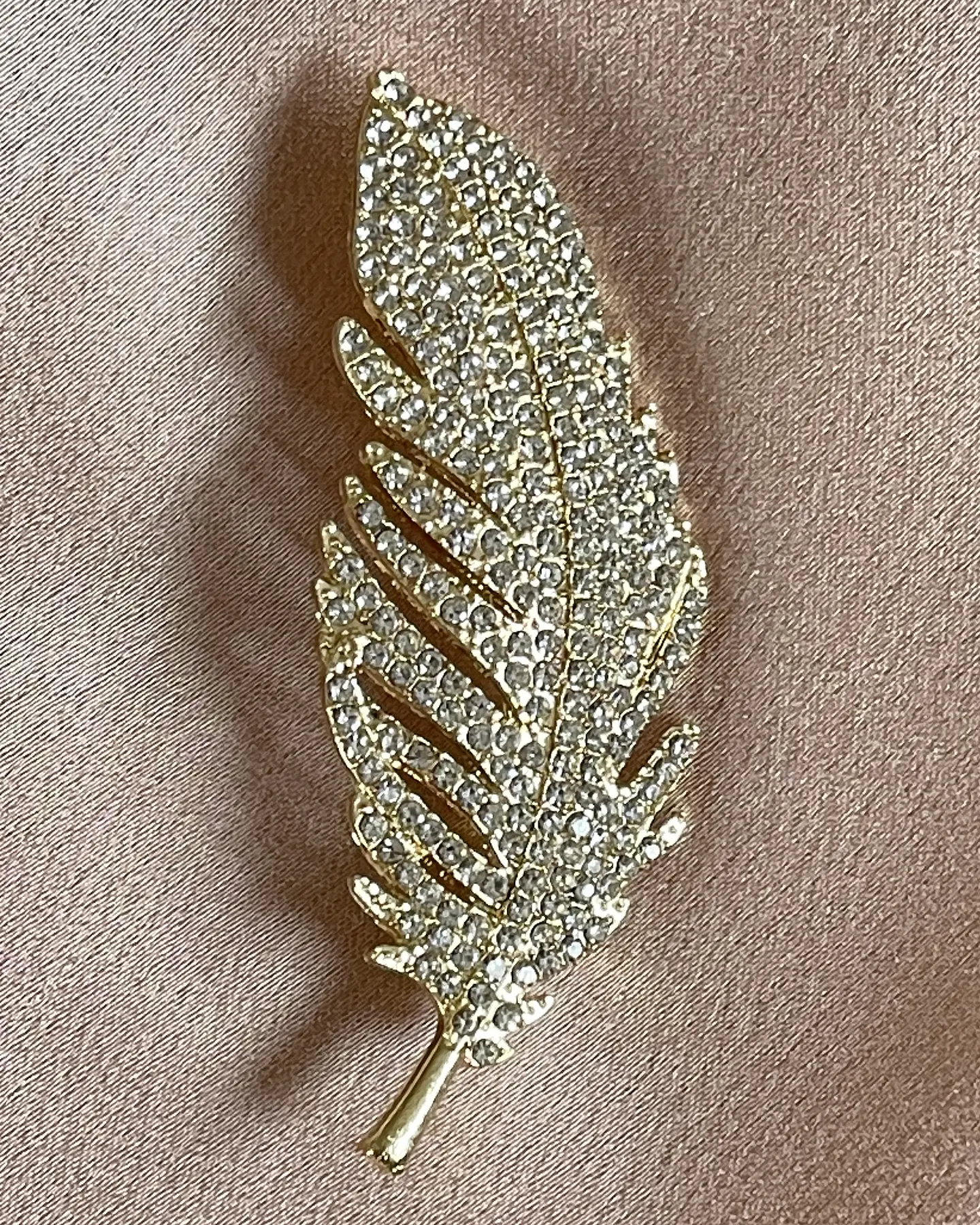 Broche Feather Strass Gold 3