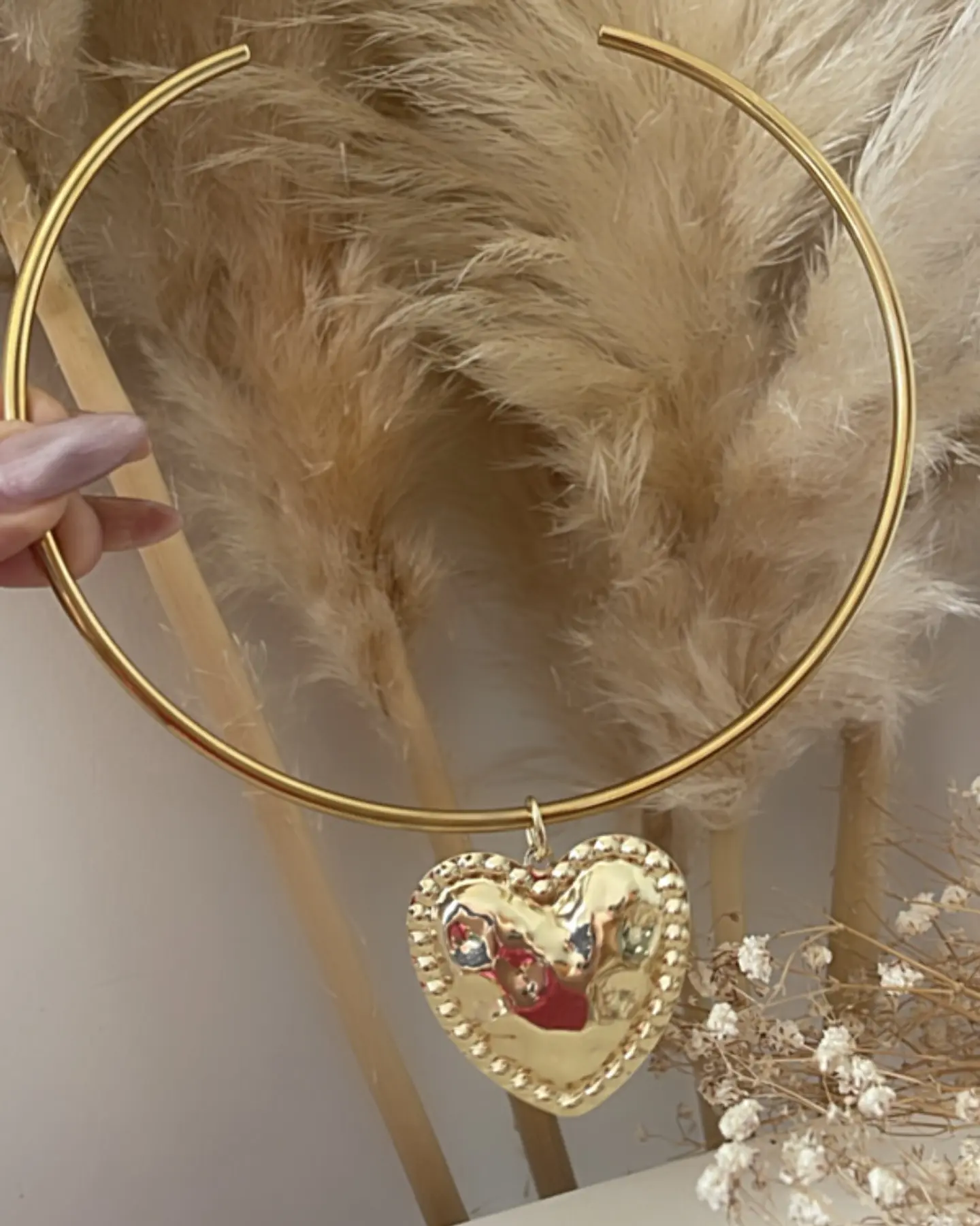 Collar Tiara Tubo Maxi Corazón Martillado Gold 5