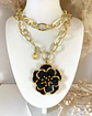 Collar XL Maxi Camelia Black Esmaltada Gold - Miniatura 9