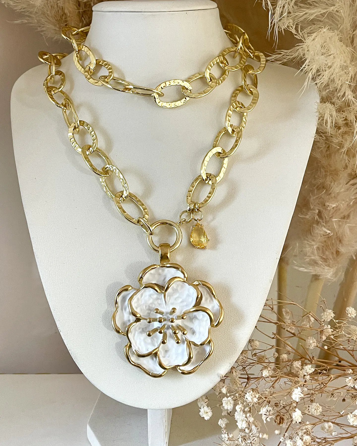 Collar XL Maxi Camelia White Esmaltada Gold  8