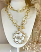 Collar XL Maxi Camelia White Esmaltada Gold  - Miniatura 8