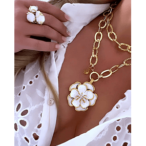 Collar XL Maxi Camelia White Esmaltada Gold 