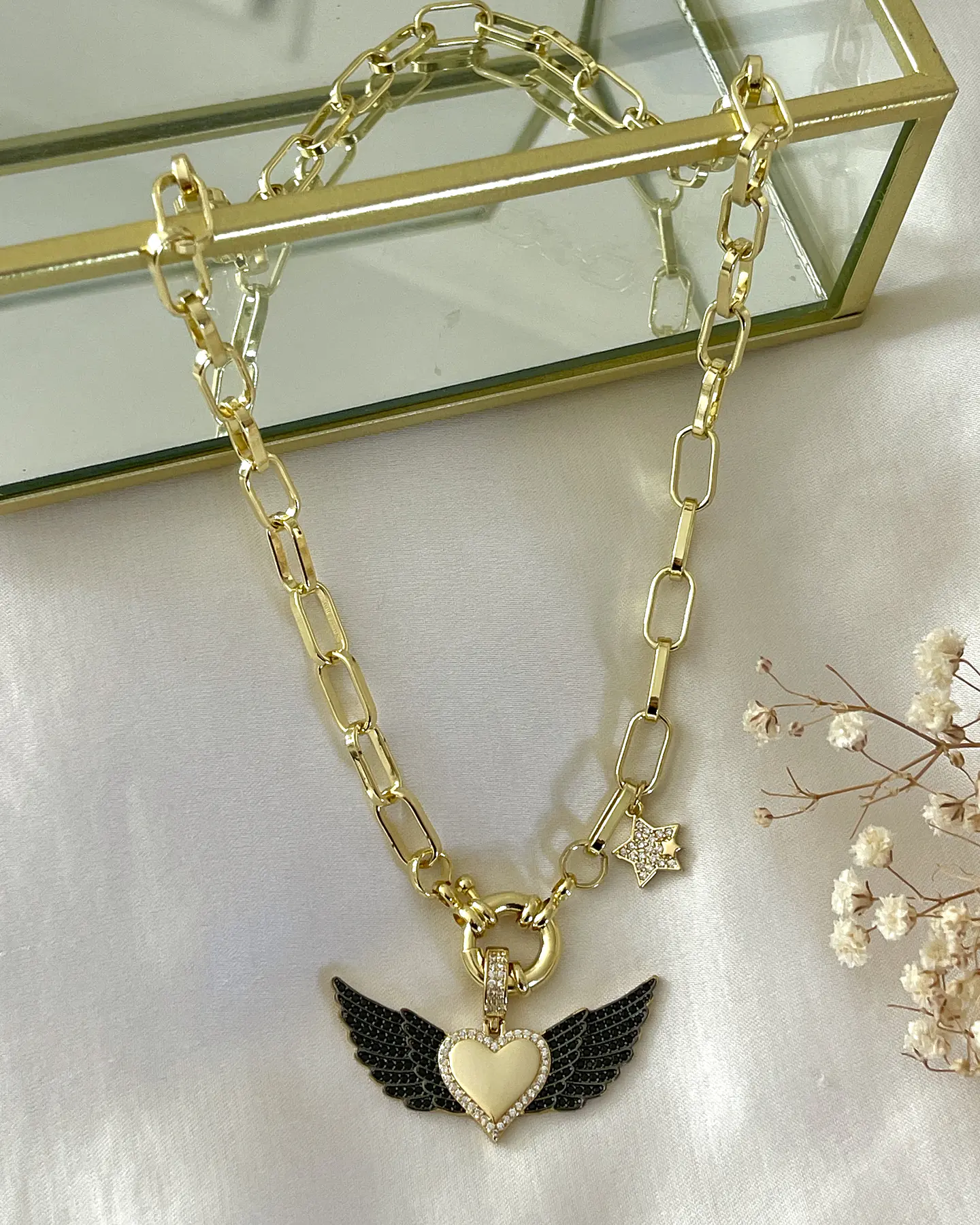 Collar Corazón Alado Black Gold 6