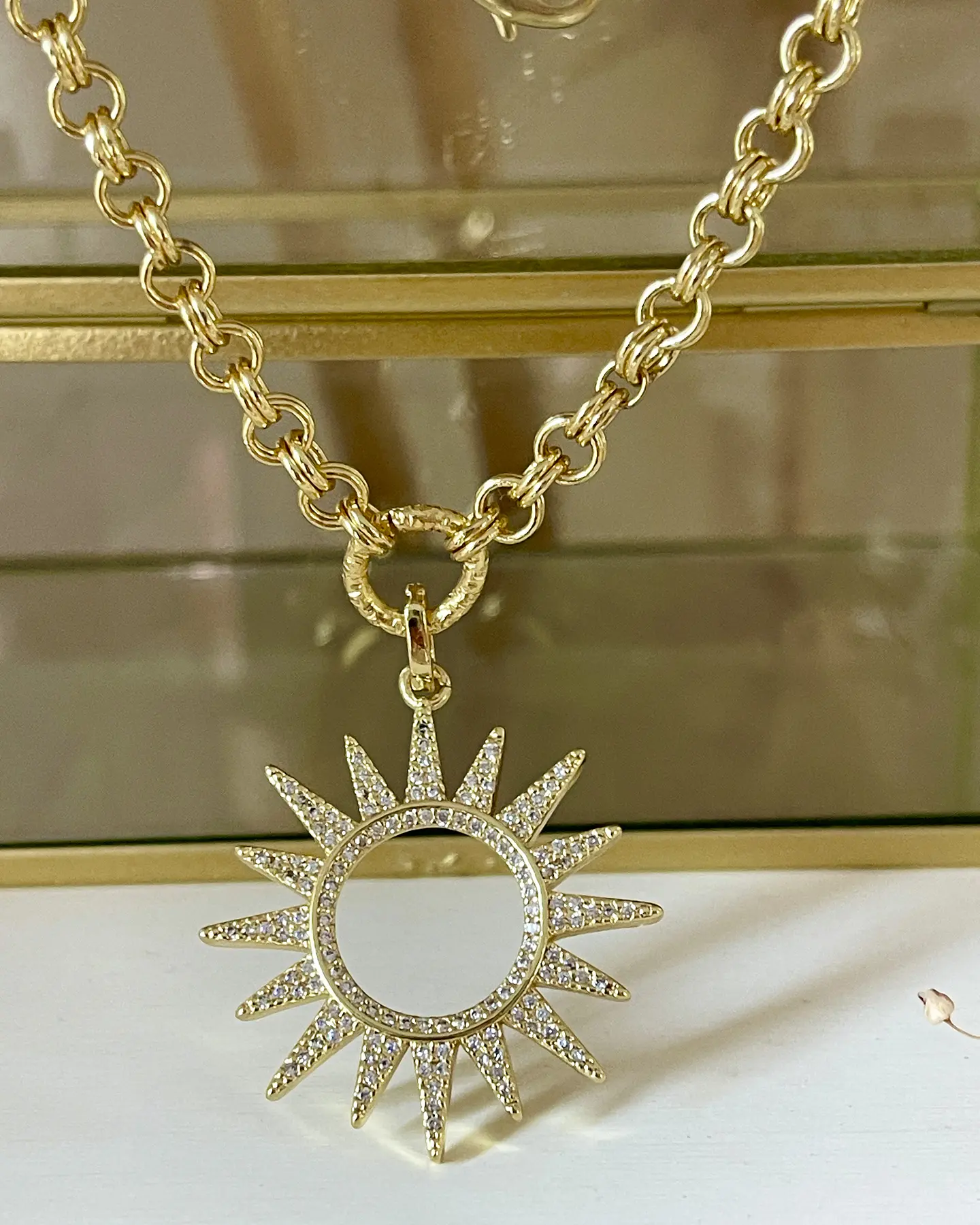 Collar Sol Silueta Circones Gold 5