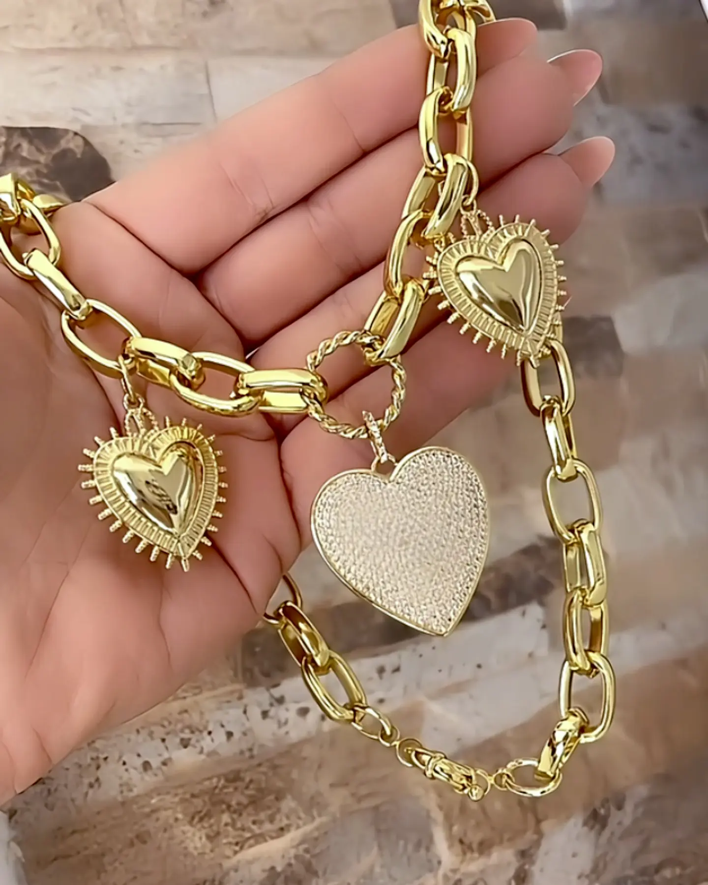 Collar Trío de Corazones Detente Maxi Eslabones Gold 2