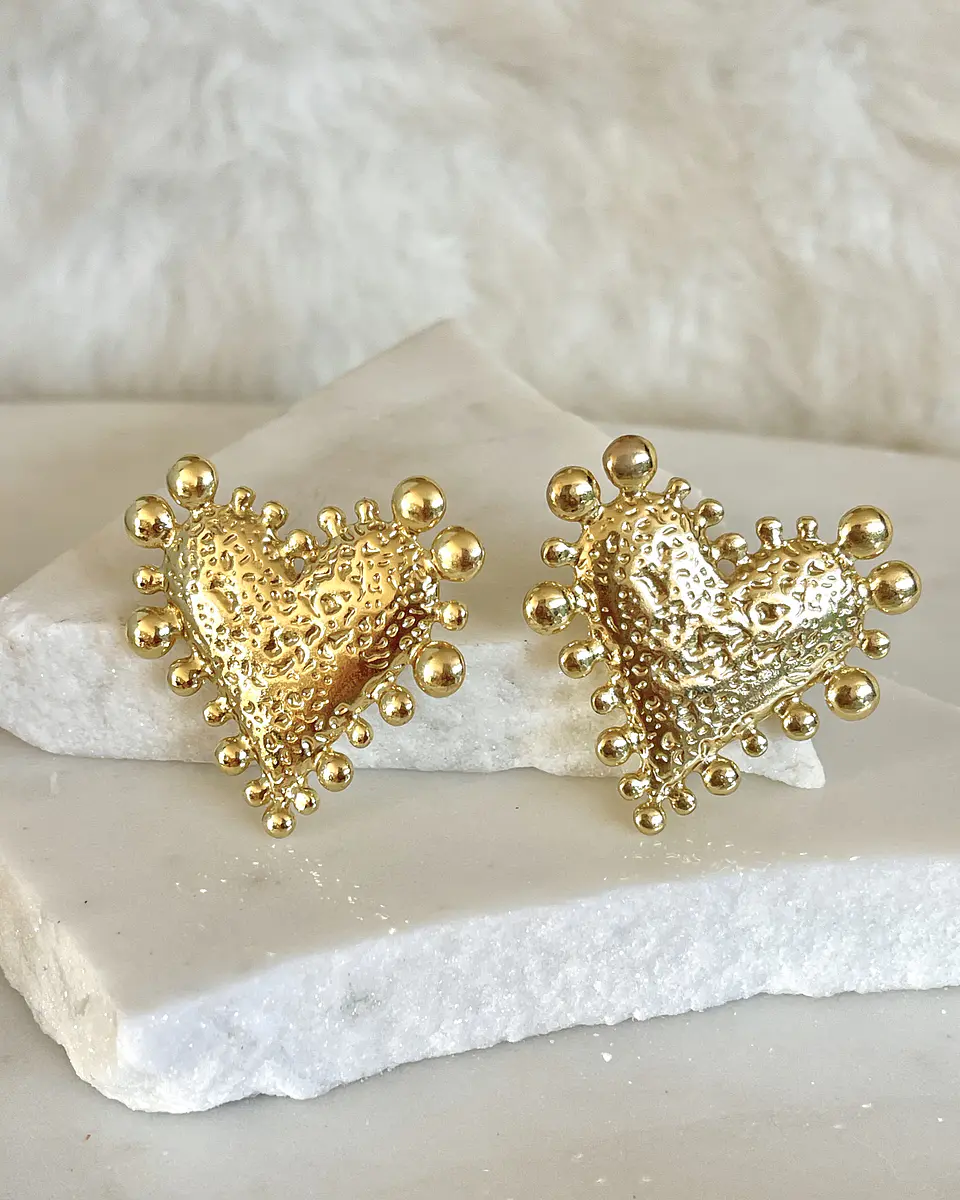  Aros Corazón Relieve y esferas gold  2