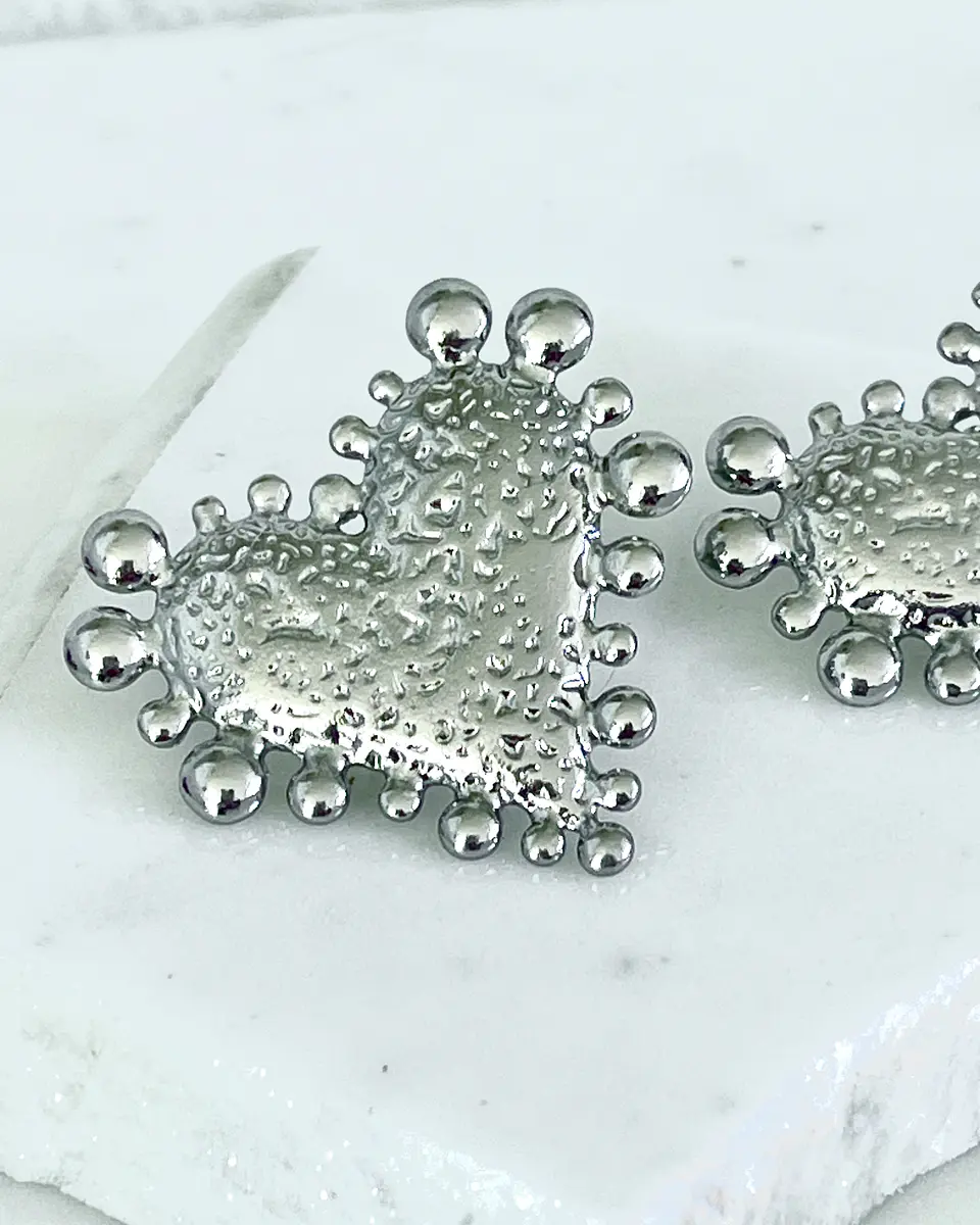  Aros Corazón Relieve y esferas silver 2