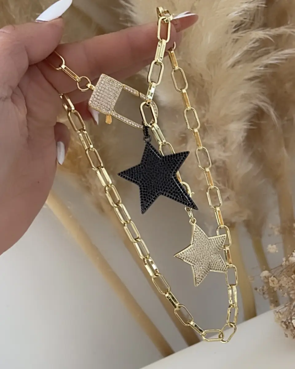 Collar Dúo Estrellas Black y Gold Circones broche Luxury candado  4
